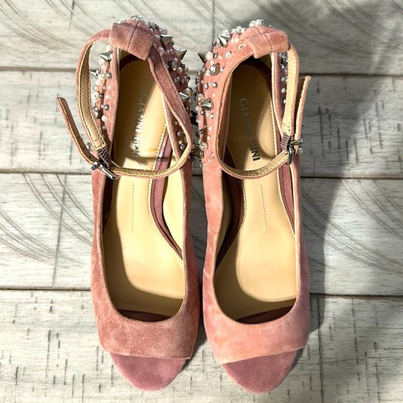 ♥️GIANNI BINI suede pink bedazzled heels - Picture 5 of 6